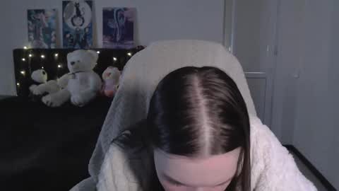 little__flowers online show from September 2025 11:04:01 AM