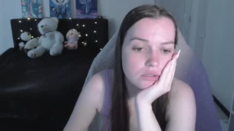 little__flowers online show from May 2026 09:26:01 AM
