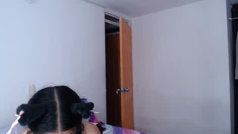 Snapshot of little_angelito2 chatting on November 2025 12:00:02 AM TU ANGELITO online show from November 2025 12:00:02 AM