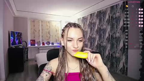 Birdy online show from March 2025 05:54:01 PM