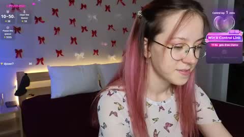 Snapshot of little_bliss chatting on March 2025 07:32:02 PM little_bliss online show from March 2025 07:32:02 PM