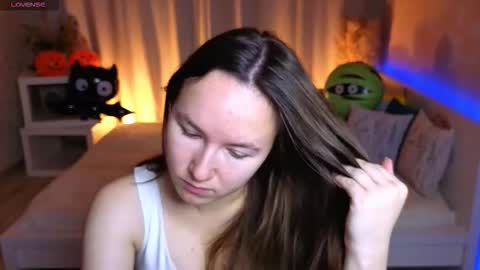 Alexandra online show from October 2025 02:55:01 AM