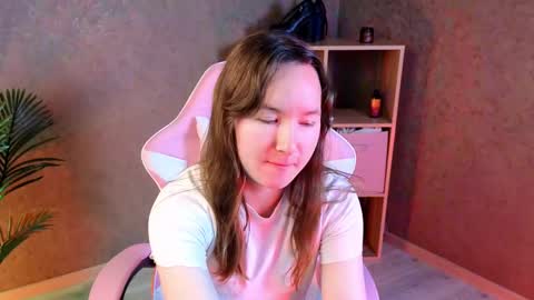 Alexandra online show from April 2026 02:10:01 AM