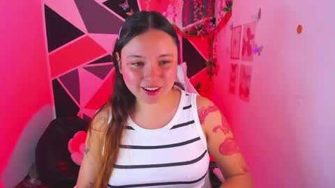 Snapshot of little_emma0 chatting on April 2026 04:36:02 PM Carol online show from April 2026 04:36:02 PM