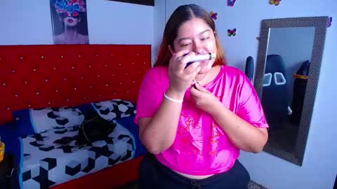 mai rojas online show from October 2025 12:45:01 PM