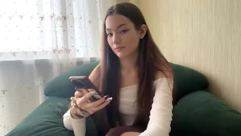 Snapshot of little_ieity chatting on October 2025 04:23:02 AM Viiola online show from October 2025 04:23:02 AM