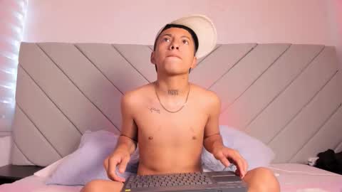 Snapshot of little_kris1 chatting on October 2025 12:14:01 PM little_kris1 online show from October 2025 12:14:01 PM