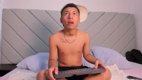 Snapshot of little_kris1 chatting on October 2025 12:28:02 PM little_kris1 online show from October 2025 12:28:02 PM