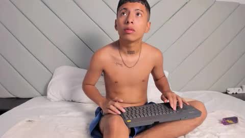 Snapshot of little_kris1 chatting on November 2025 12:27:02 PM little_kris1 online show from November 2025 12:27:02 PM