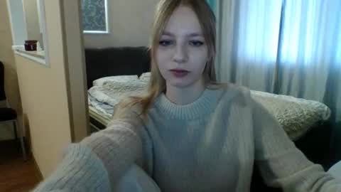 Snapshot of little_mariaa chatting on September 2025 10:53:02 AM Maria online show from September 2025 10:53:02 AM