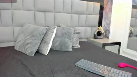 little_melanie online show from July 2026 06:18:01 PM