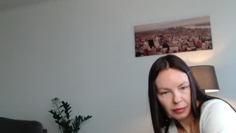 Snapshot of little_nicole_ chatting on September 2025 06:13:02 AM Nicole online show from September 2025 06:13:02 AM