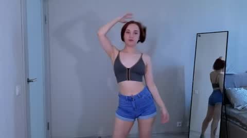 little_pretty_woman online show from May 2026 11:06:01 AM