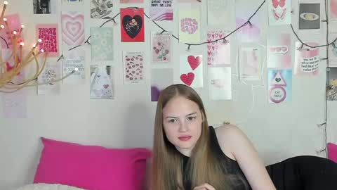 Snapshot of little_radiant_sun chatting on April 2026 09:08:01 AM Kriss online show from April 2026 09:08:01 AM