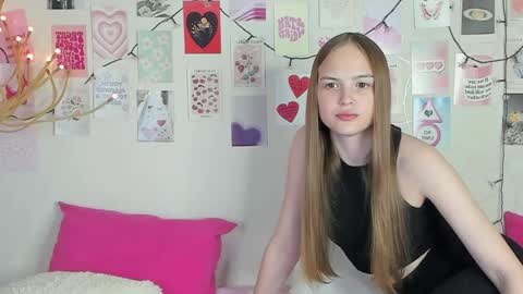 Snapshot of little_radiant_sun chatting on April 2026 09:48:02 AM Kriss online show from April 2026 09:48:02 AM