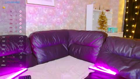 little_rockk online show from November 2025 05:21:02 AM