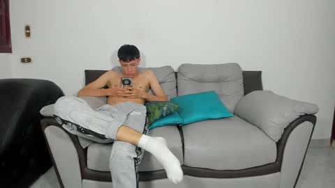 little_show_sexy online show from November 2025 03:48:01 AM