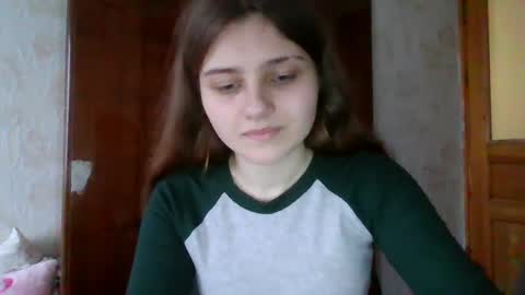 little_shygirl_ online show from January 2025 11:48:02 AM