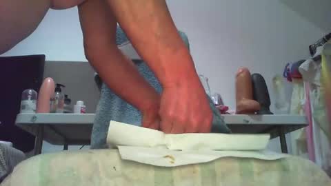 Snapshot of little_sissy_wendy chatting on January 2025 11:06:01 PM little_sissy_wendy online show from January 2025 11:06:01 PM