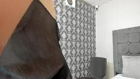 Snapshot of little_sugar19 chatting on December 2025 08:46:01 PM alex online show from December 2025 08:46:01 PM