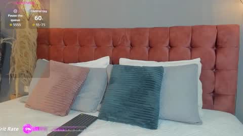 Tania online show from November 2025 12:16:02 PM