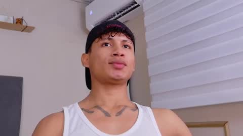 Tommy online show from October 2025 03:41:02 AM