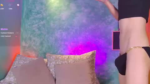 Juan Ferrer online show from November 2025 02:35:02 AM