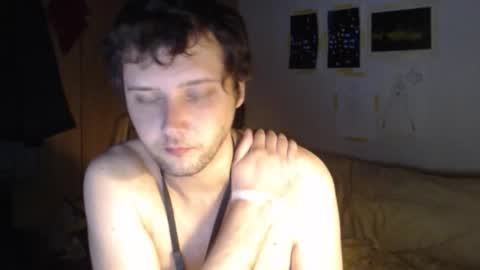 littlealien7 online show from October 2025 08:09:01 AM