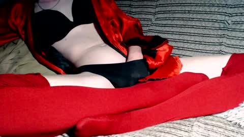 Malej Kmo online show from May 2026 01:10:02 AM