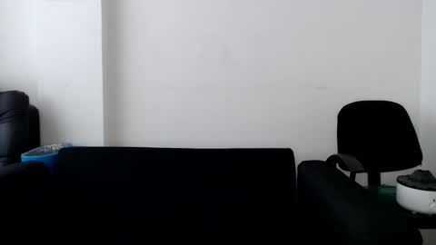 Snapshot of littledicklatin chatting on February 2025 09:35:02 PM Manu online show from February 2025 09:35:02 PM