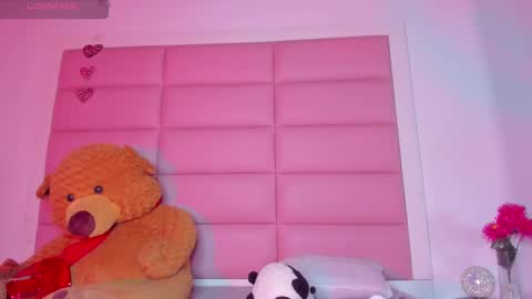 littlee_emma_ online show from January 2025 03:15:02 AM