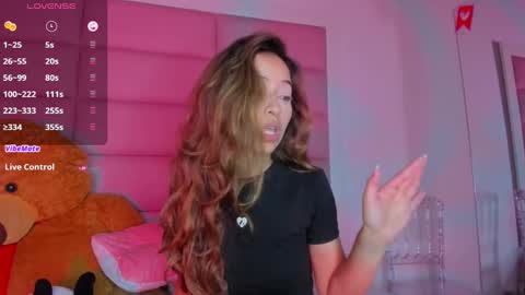 littlee_emma_ online show from March 2025 03:11:02 AM