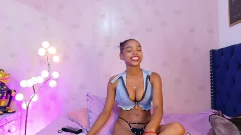 Tania  online show from May 2026 07:35:01 AM