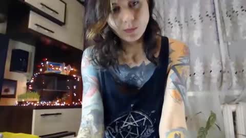 littlehappines online show from February 2025 05:47:02 PM