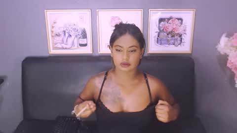 Snapshot of littleindianmilf chatting on January 2025 08:18:02 AM littleindianmilf online show from January 2025 08:18:02 AM