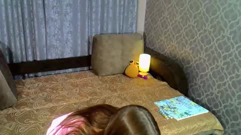 littlel1ss online show from September 2025 10:32:02 PM