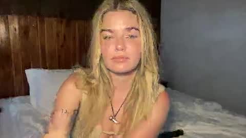 Snapshot of littlemaryjane19 chatting on May 2026 09:27:02 AM Marciabrady online show from May 2026 09:27:02 AM