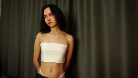 Snapshot of littlemolly69 chatting on October 2025 01:41:01 PM Molly online show from October 2025 01:41:01 PM