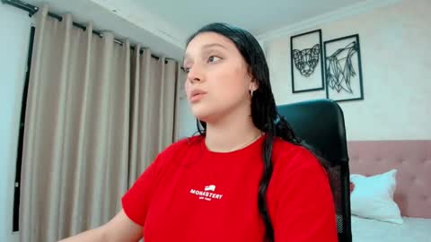 Sarahs Room online show from March 2026 10:57:02 PM