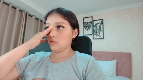 Sarahs Room online show from July 2026 12:02:02 AM
