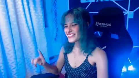 LAUREN online show from October 2025 12:50:02 AM