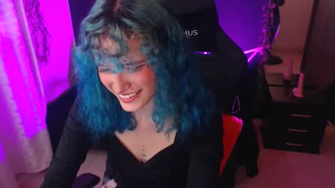 LAUREN online show from October 2025 02:56:02 PM