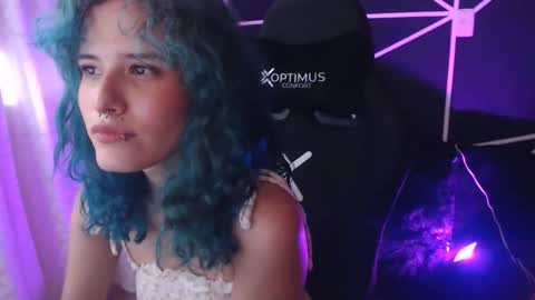 LAUREN online show from October 2025 03:05:02 PM