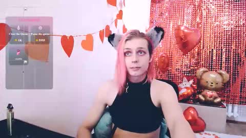 Snapshot of littlepinkcat chatting on February 2026 02:18:01 AM Felix online show from February 2026 02:18:01 AM