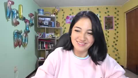 Snapshot of littleprety6969 chatting on December 2024 01:18:01 AM Mia Wednesday to Sunday 730 am to 1030 am Colombian Hour D online show from December 2024 01:18:01 AM