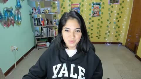 Snapshot of littleprety6969 chatting on January 2025 08:10:01 AM Mia Wednesday to Sunday 730 am to 1030 am Colombian Hour D online show from January 2025 08:10:01 AM