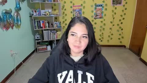 Snapshot of littleprety6969 chatting on January 2025 12:54:02 AM Mia Wednesday to Sunday 730 am to 1030 am Colombian Hour D online show from January 2025 12:54:02 AM