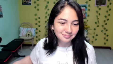 Mia  Wednesday to Sunday 730 am to 1030 am Colombian Hour D online show from May 2026 04:30:02 AM