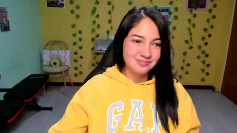 Snapshot of littleprety6969 chatting on July 2026 07:00:02 PM Mia Wednesday to Sunday 730 am to 1030 am Colombian Hour D online show from July 2026 07:00:02 PM