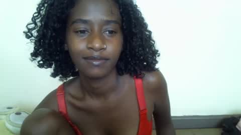 Snapshot of littlesandie chatting on January 2025 09:21:02 AM littlesandie online show from January 2025 09:21:02 AM
